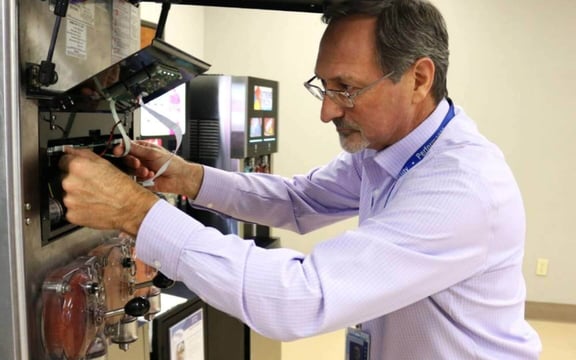 Frozen-Beverage-Dispenser-Repair